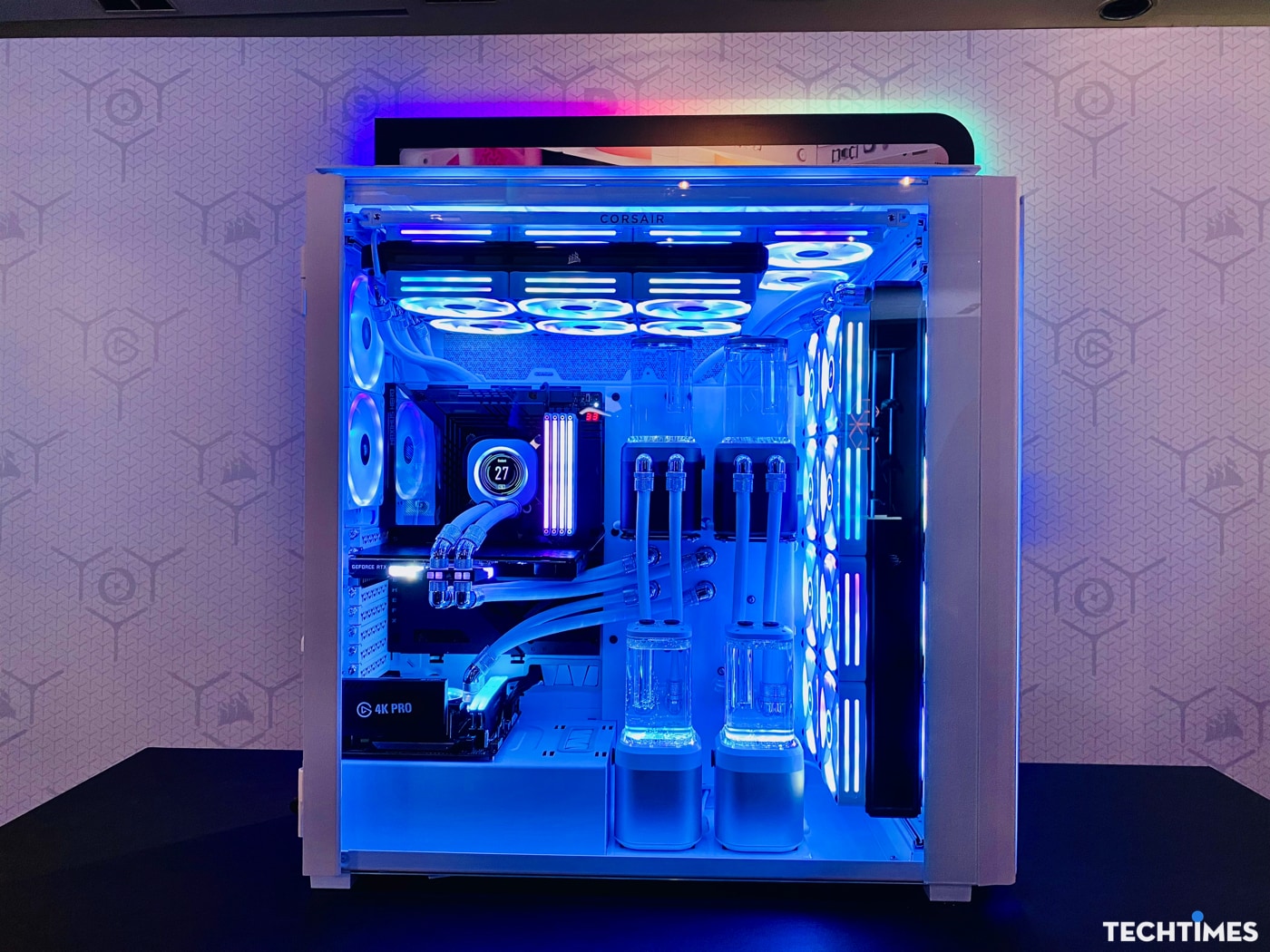 COMPUTEX: Corsair ra mắt case máy tính mới, thiết kế 'ngầu' và kính trong suốt