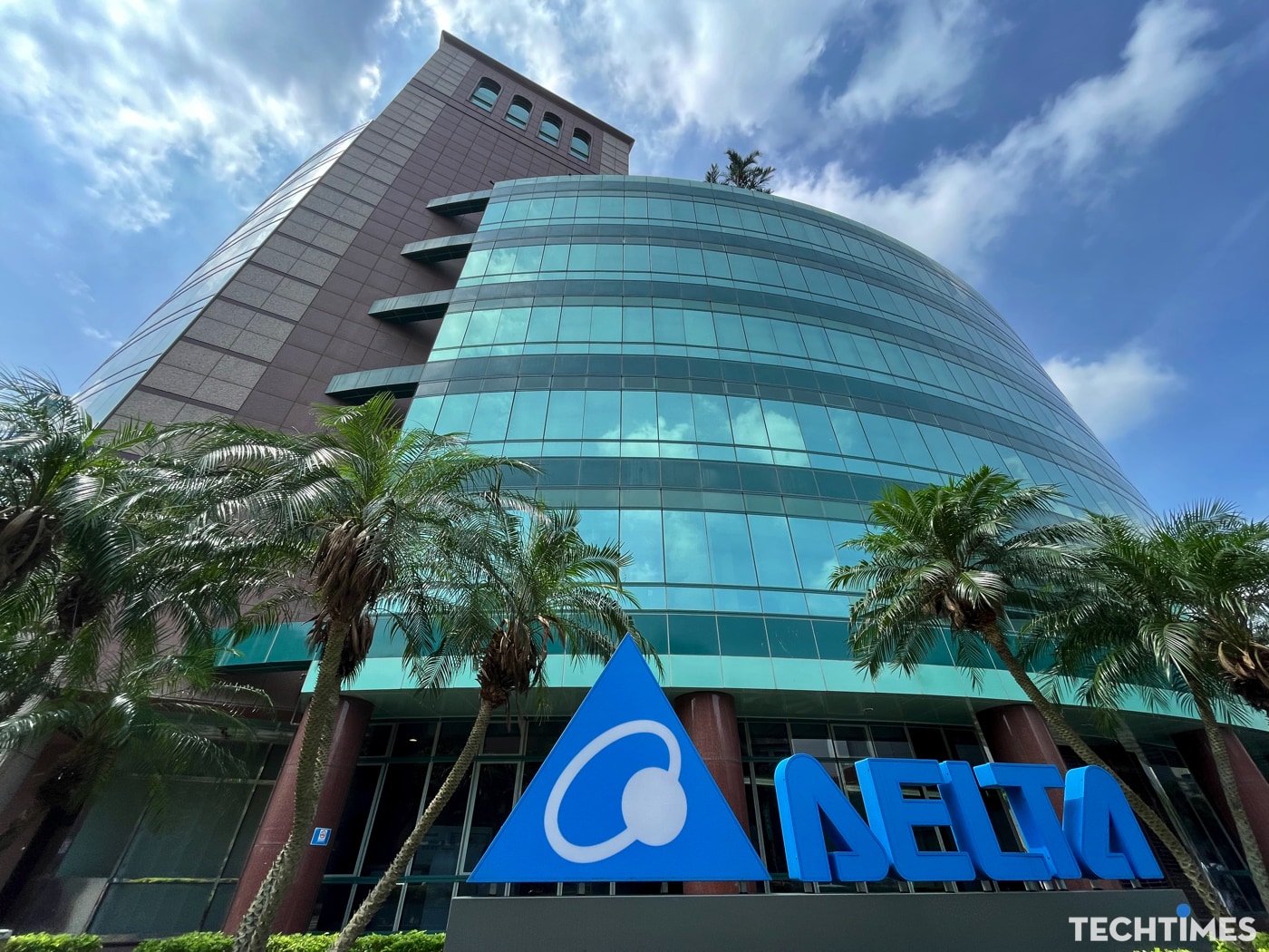 Go Green with Taiwan Delta Techtimes 3 TechTimes.vn Giải pháp Công nghệ Xanh của Delta Electronics: Bảo vệ môi trường và phát triển bền vững