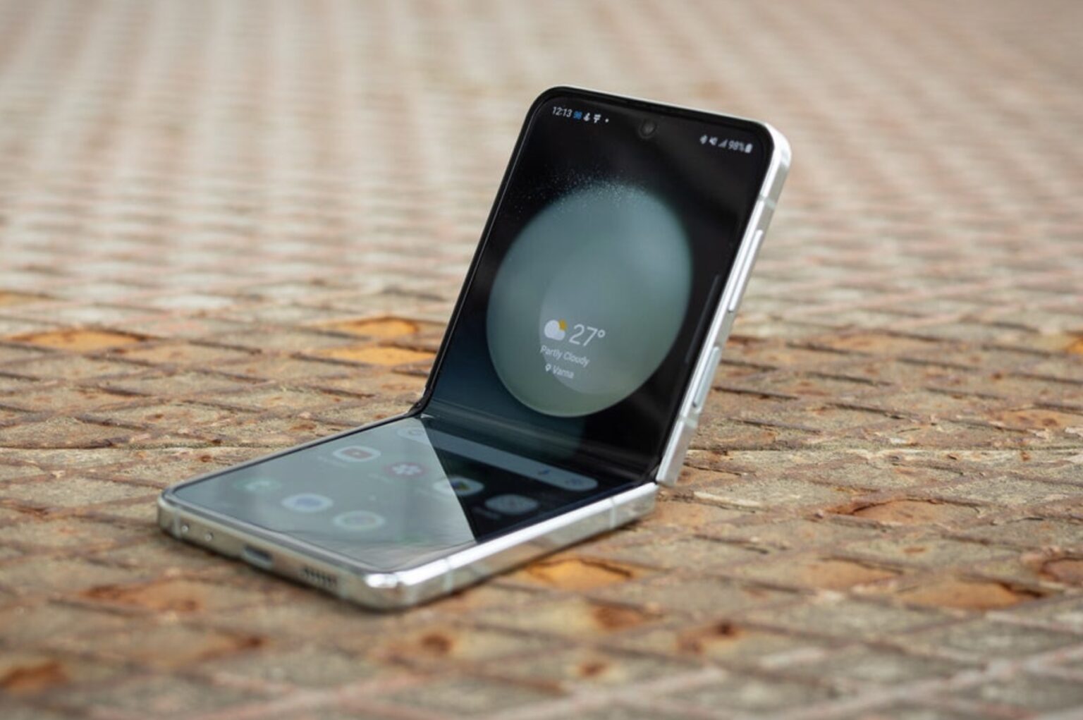 Thông số kỹ thuật chi tiết Galaxy Z Flip6 rò rỉ