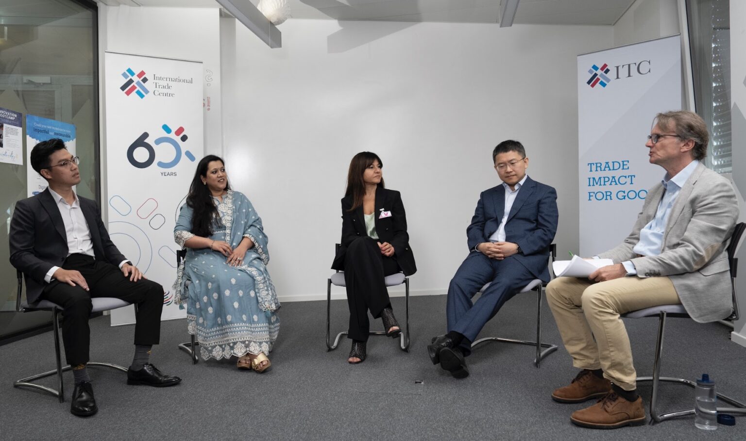 Alibaba.com cam kết mở rộng công cụ AI cho doanh nghiệp MSME