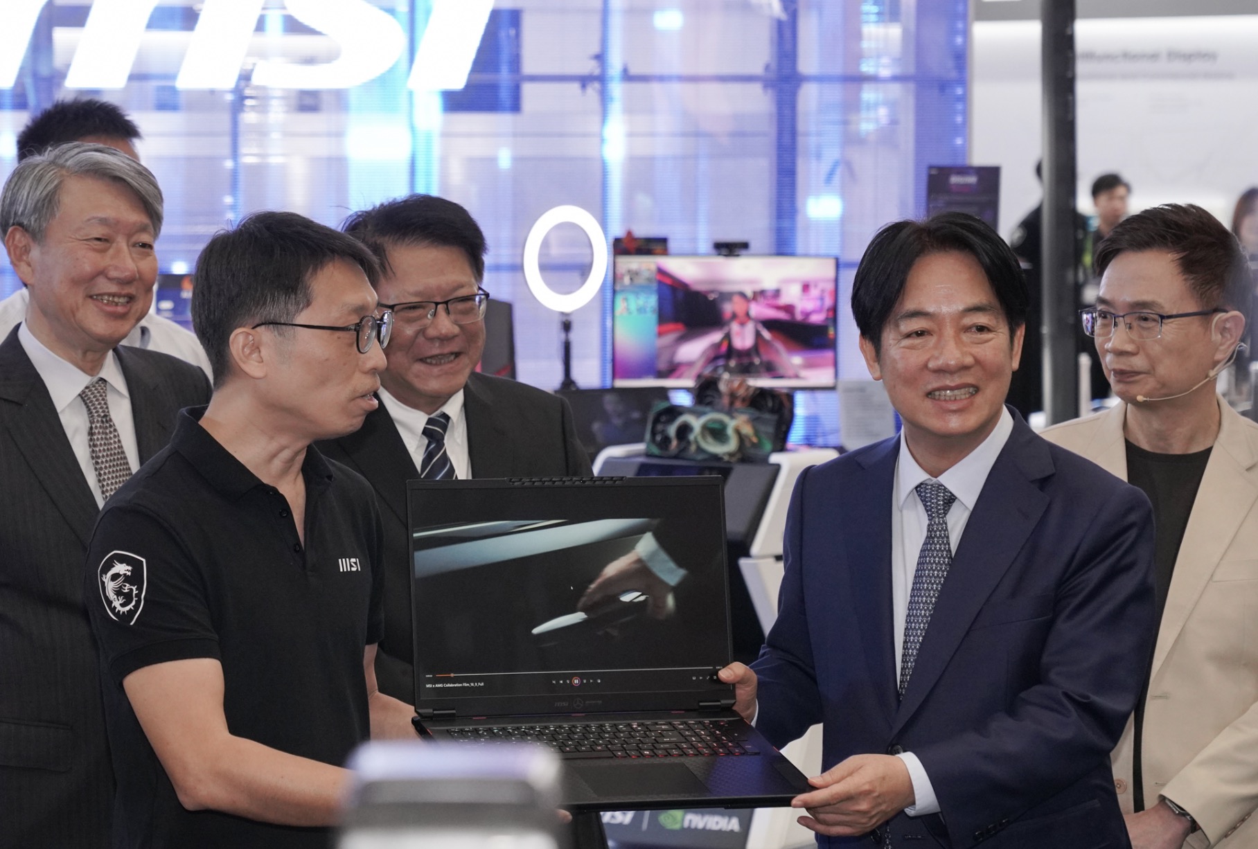 COMPUTEX 2024: Tổng thống Đài Loan cam kết ổn định năng lượng cho "đảo AI"