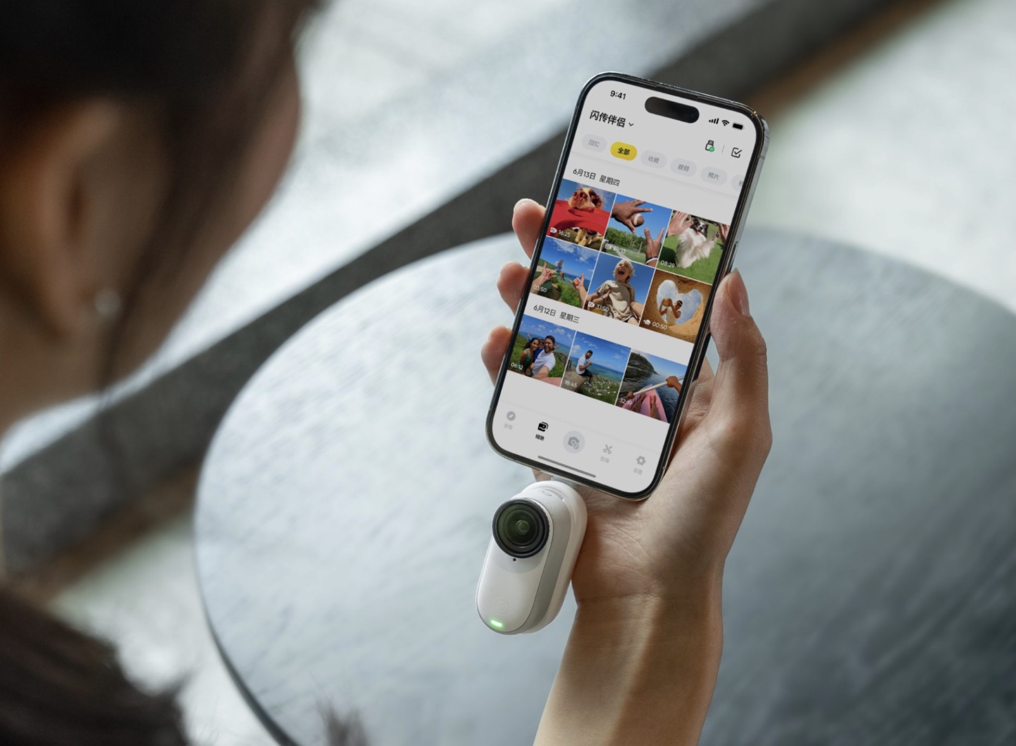 Insta360 GO 3S đọ sức với GO 3: Quá nhiều cải tiến cho thế hệ mới TechTimes Vietnam Ứng dụng Insta360 trên cả iOS và Android cung cấp trải nghiệm người dùng tốt và ổn định.