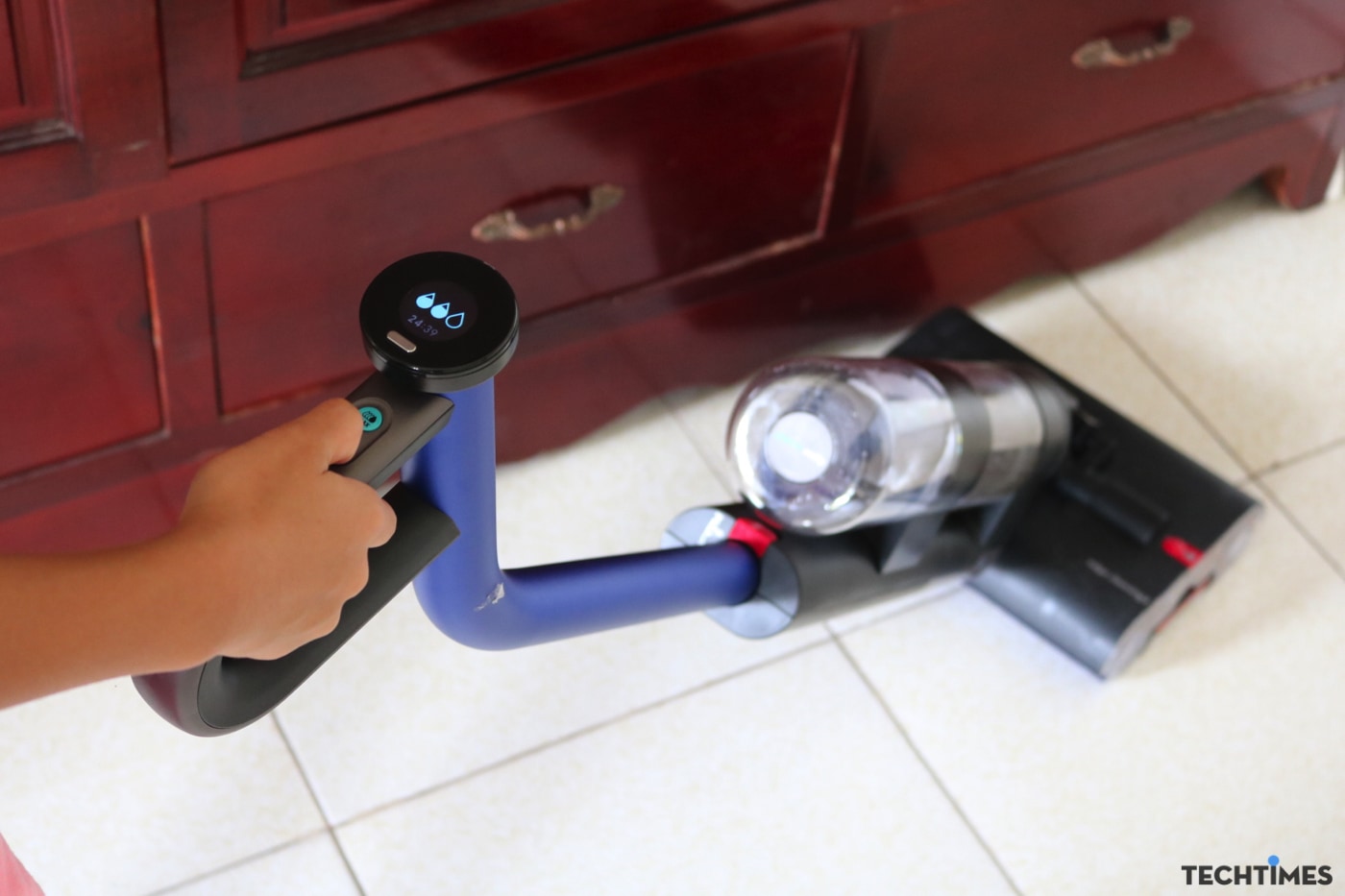 Dyson WashG1 TechTimes 3 TechTimes Vietnam Đánh giá chi tiết Dyson WashG1: Giải pháp làm sạch sàn cứng hiện đại hiệu quả