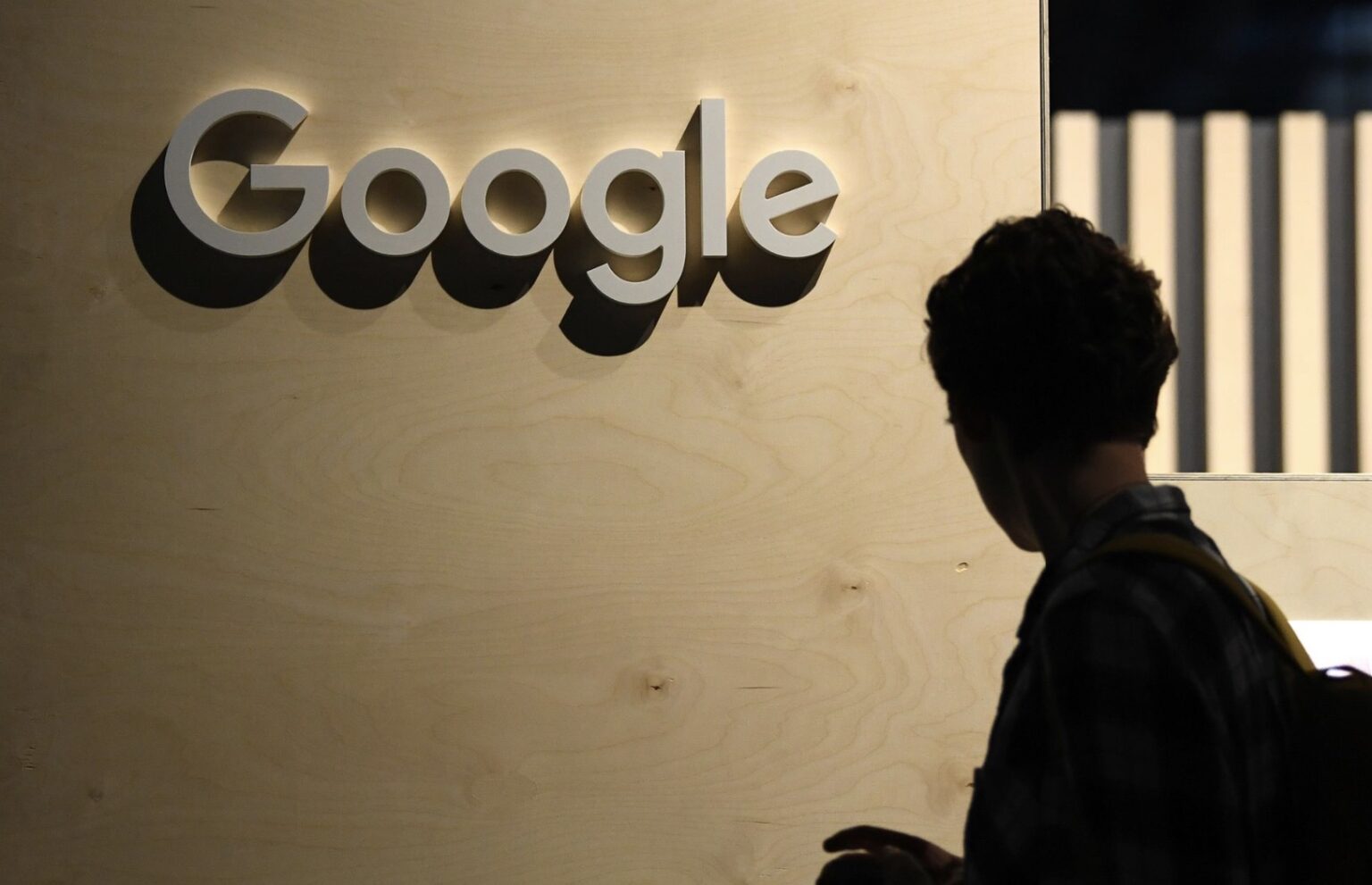 Làn sóng sa thải nhân sự của các hãng công nghệ lớn: Vì sao? Làn sóng sa thải nhân sự của các hãng công nghệ lớn: Vì sao?