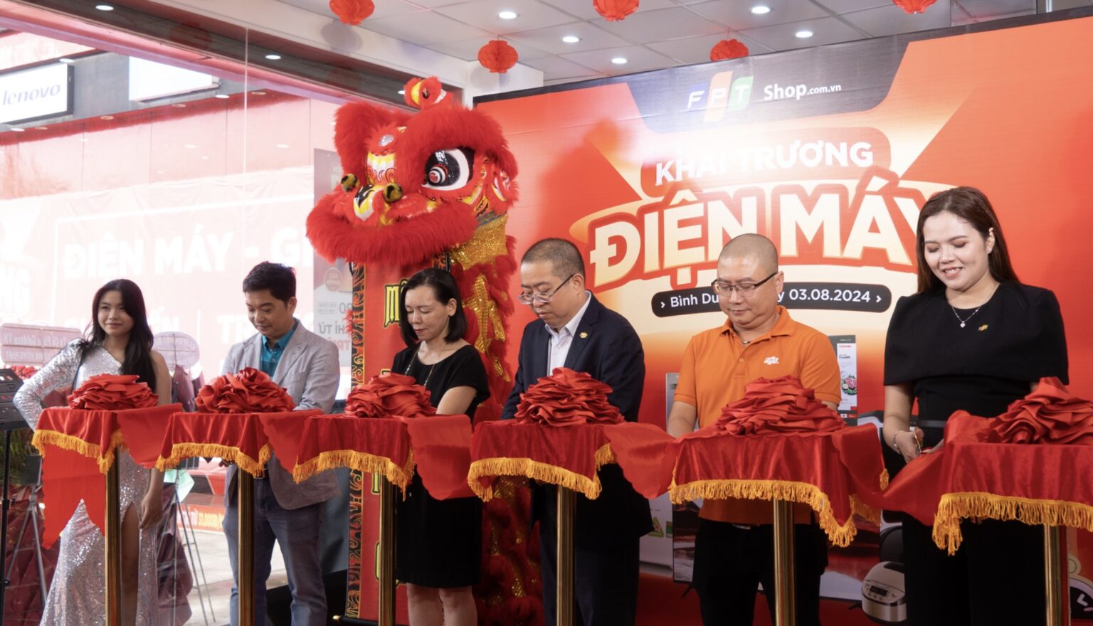 FPT Shop khai trương chuỗi cửa hàng điện máy trên toàn quốc FPT Shop khai trương chuỗi cửa hàng điện máy trên toàn quốc