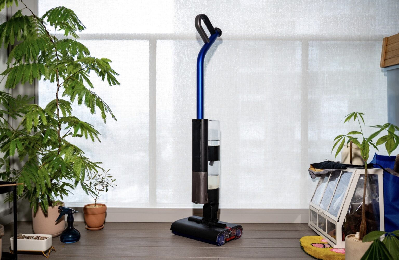 Đánh giá chi tiết Dyson WashG1: Giải pháp làm sạch sàn cứng hiện đại hiệu quả