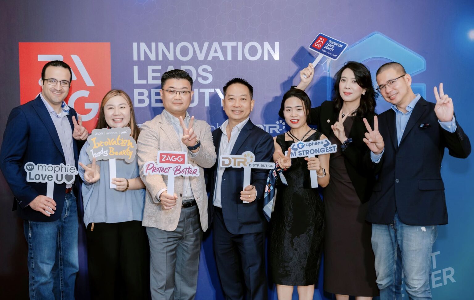 ZAGG/mophie ra mắt loạt phụ kiện bảo vệ iPhone 16 Series