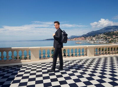 1727878185 459 TAY DUA LANDO NORRIS DONG HANH CUNG BO SUU TAP TechTimes Vietnam TAY ĐUA LANDO NORRIS ĐỒNG HÀNH CÙNG BỘ SƯU TẬP TURIN MỚI VÀ ALPHA X BIỂU TƯỢNG CỦA TUMI TRONG HÀNH TRÌNH QUANH BỜ BIỂN RIVIERA TẠI PHÁP