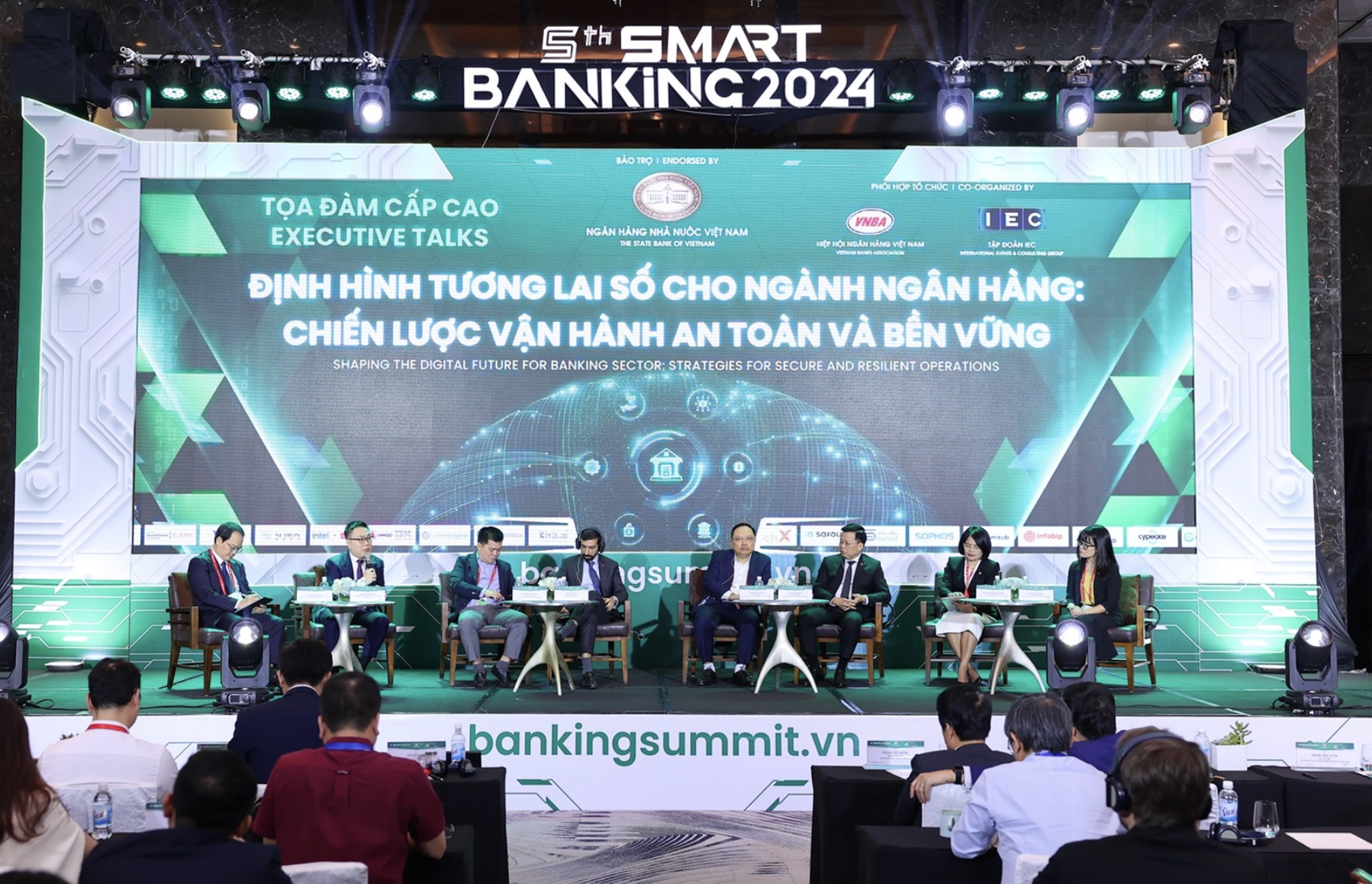 Ngân hàng mở và AI: Định hình xu hướng và tương lai tài chính TechTimes Vietnam Ngân hàng mở và AI: Định hình xu hướng và tương lai tài chính