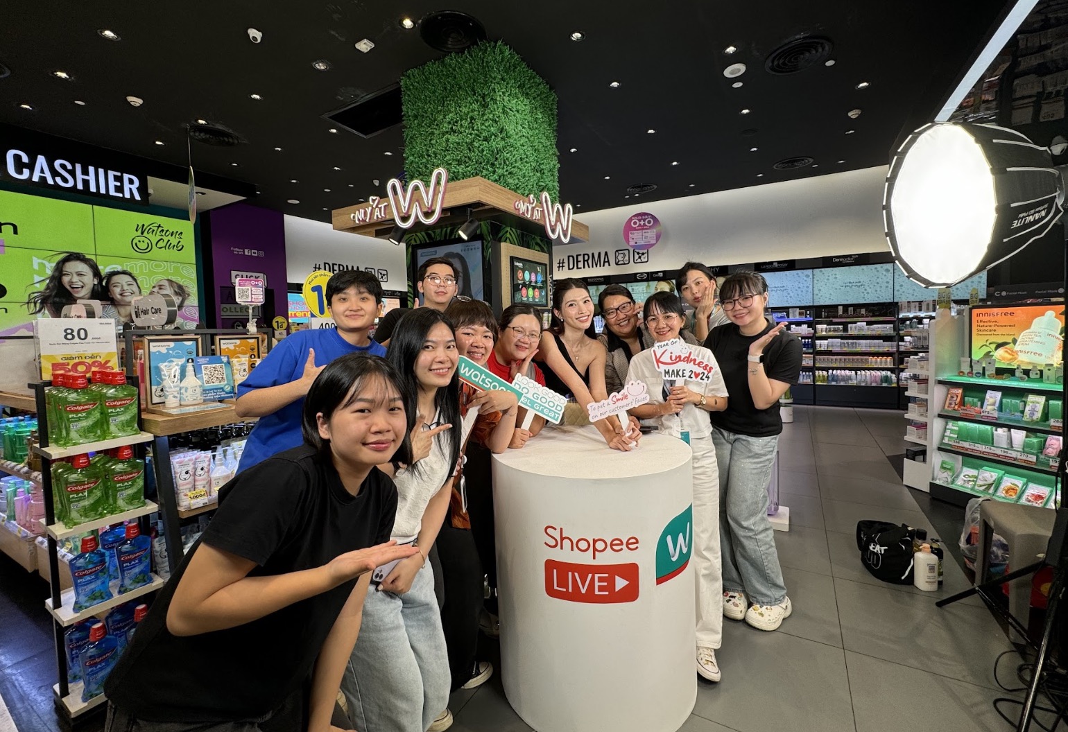 Shopee '10.10 Đại Tiệc Thương Hiệu': 4 điều không thể bỏ lỡ