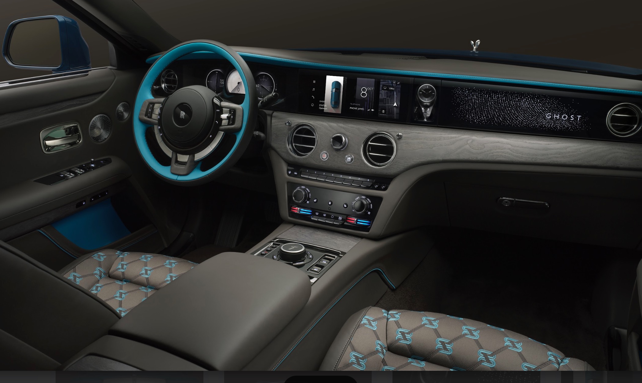Black Badge Ghost Series II: Biểu tượng táo bạo mới của Rolls-Royce