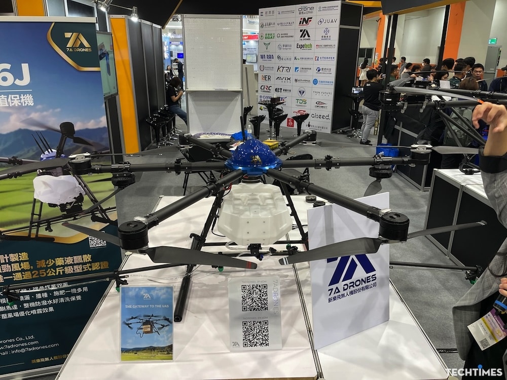 taitronics Drone Taiwan Pavilion Techtimes 17 TechTimes.vn TAITRONICS & AIoT Taiwan 2024: Loạt sản phẩm và công nghệ mới của Drone Taiwan Pavilion