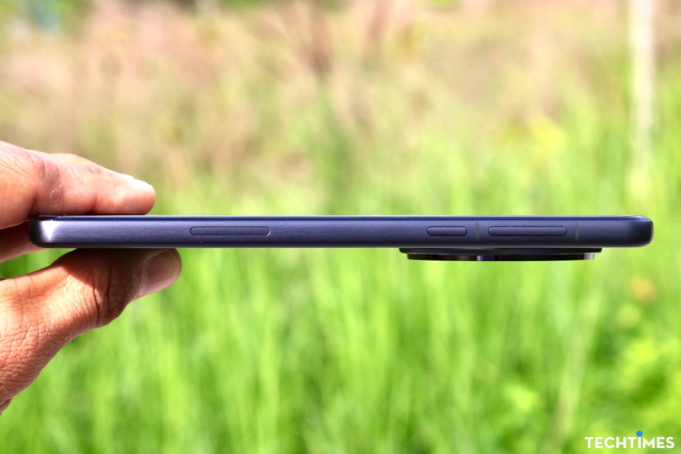 Oppo Find X8 Pro TechTimes 15 TechTimes Vietnam Mở hộp và đánh giá nhanh OPPO Find X8 Pro: Thiết kế thời thượng, công nghệ tiên tiến