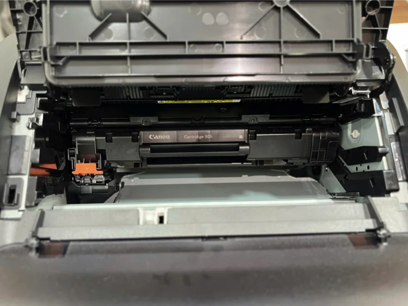 Đánh giá máy in Canon LBP6030B: Giải pháp in ấn tiết kiệm và hiệu quả