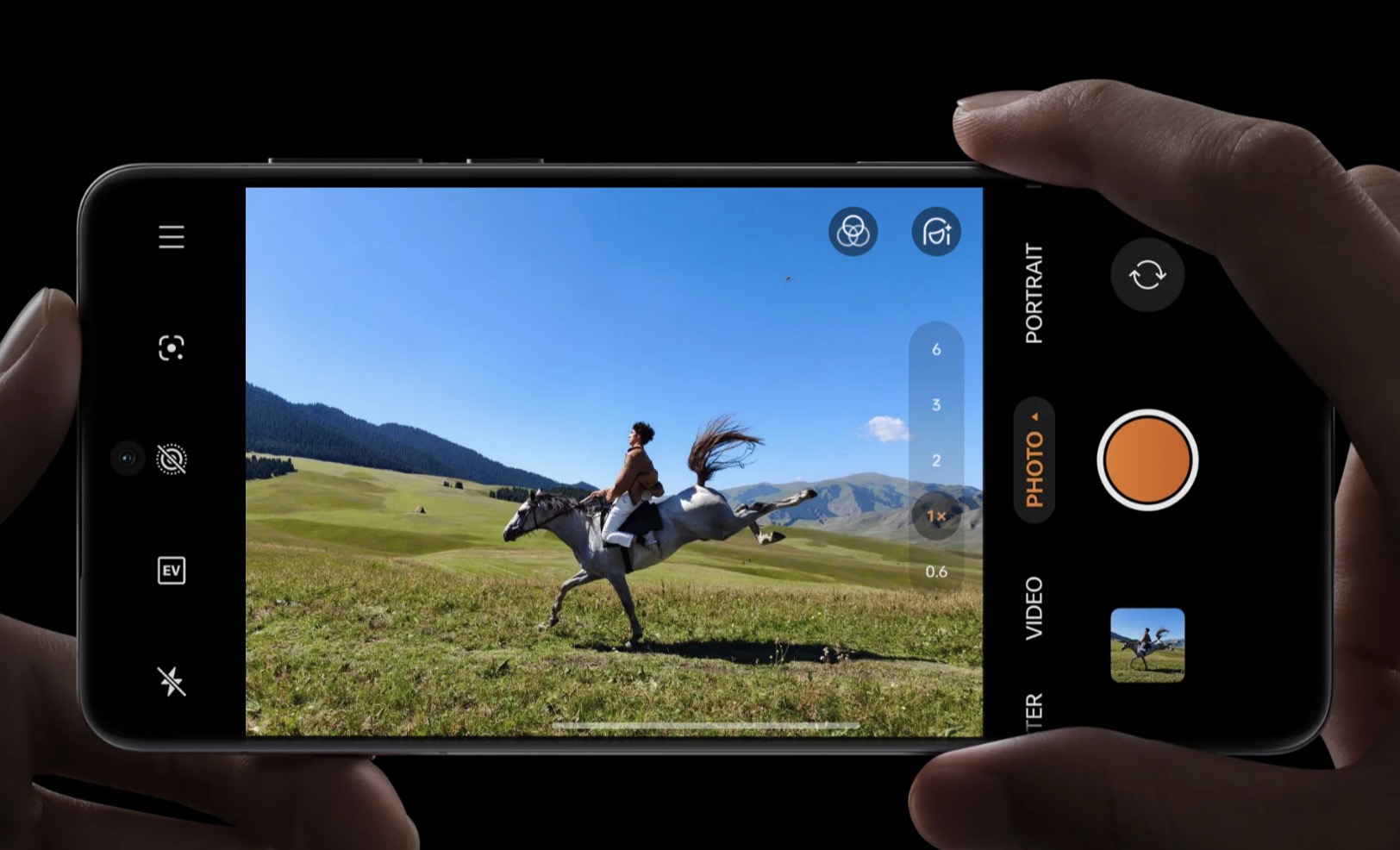 Find X8 Pro tích hợp các tính năng AI mạnh mẽ nhằm nâng cao trải nghiệm nhiếp ảnh. 