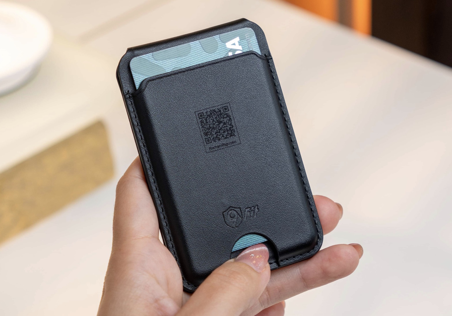 TechTimes Editors' Choice 2024: 9Fit eBiz Mag Stand NFC Wallet - Phụ kiện di động độc đáo nhất