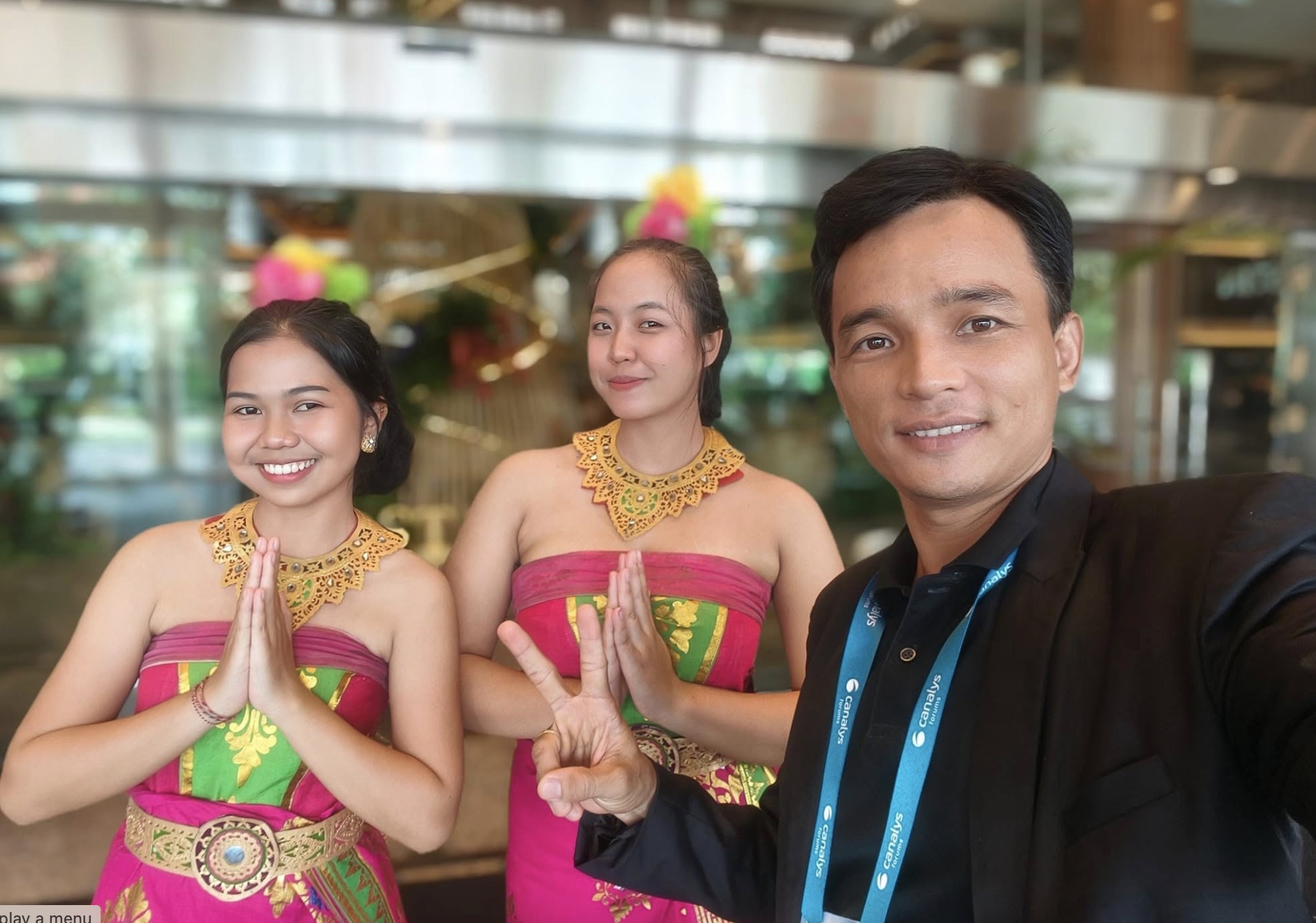 Oppo Find X8 Pro: Ấn tượng ColorOS 15 và tính năng AI ưu việt TechTimes Vietnam Camera selfie cùng thuật toán AI cũng mang lại ảnh chân dung tự nhiên và sắc nét.