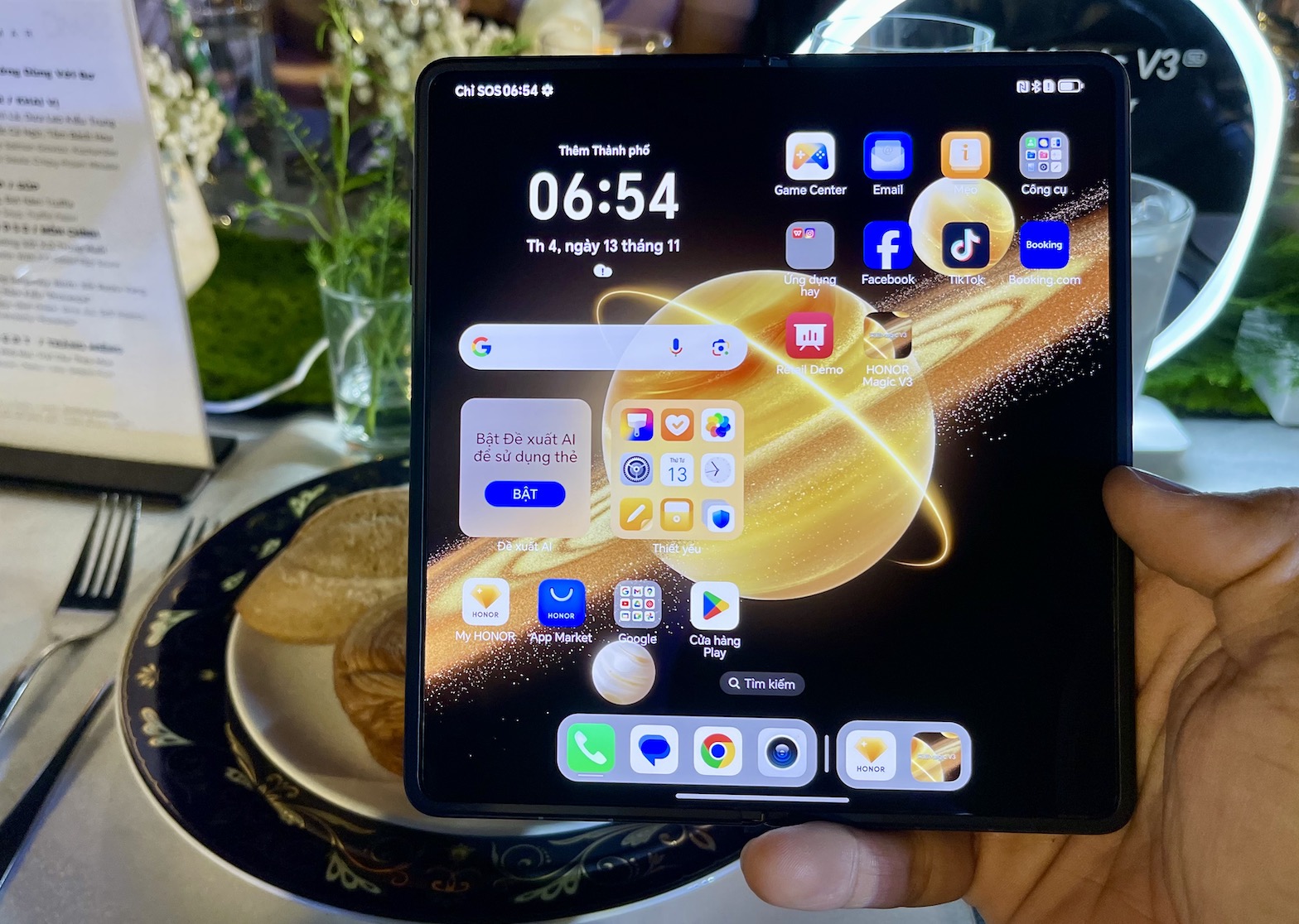 HONOR Magic V3 chính thức ra mắt tại Việt Nam: Smartphone gập mỏng nhất thế giới