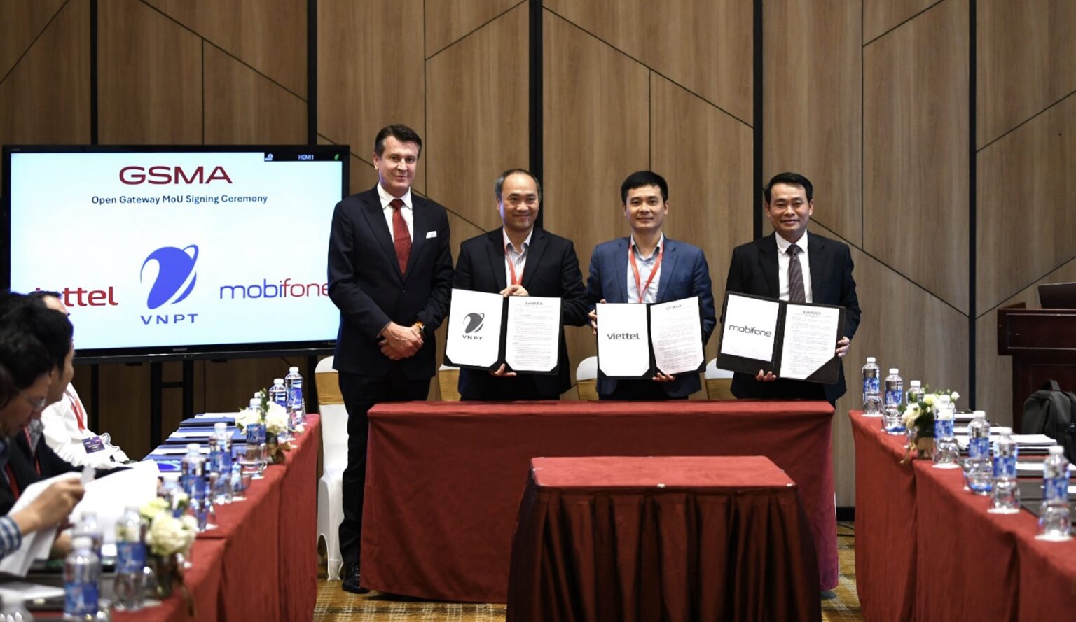 Ba nhà mạng Việt bắt tay cùng GSMA phát triển hạ tầng số an toàn qua Open Gateway