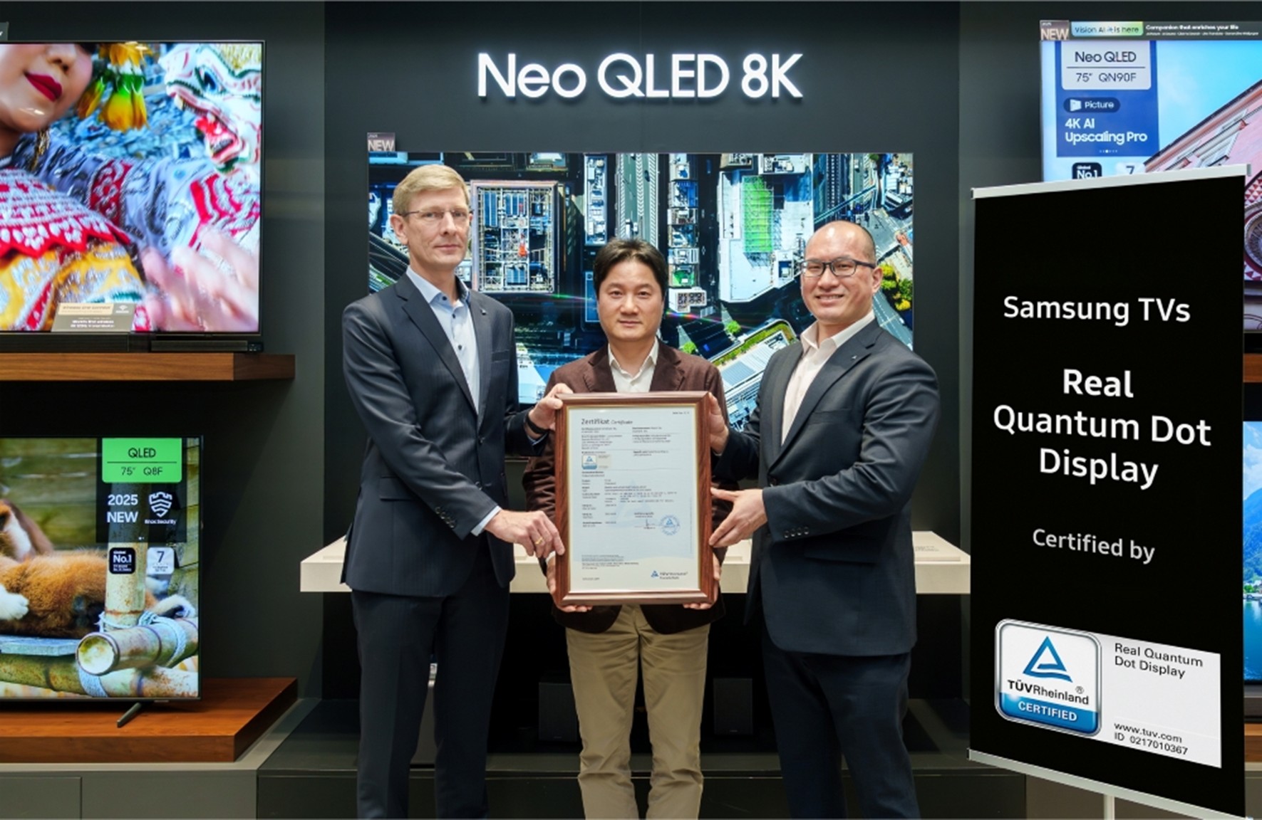 Dòng TV QLED mới nhất của Samsung Electronics được TÜV Rheinland cấp chứng nhận quốc tế TechTimes Vietnam (No captions - please do not add this line in the draft for preview)