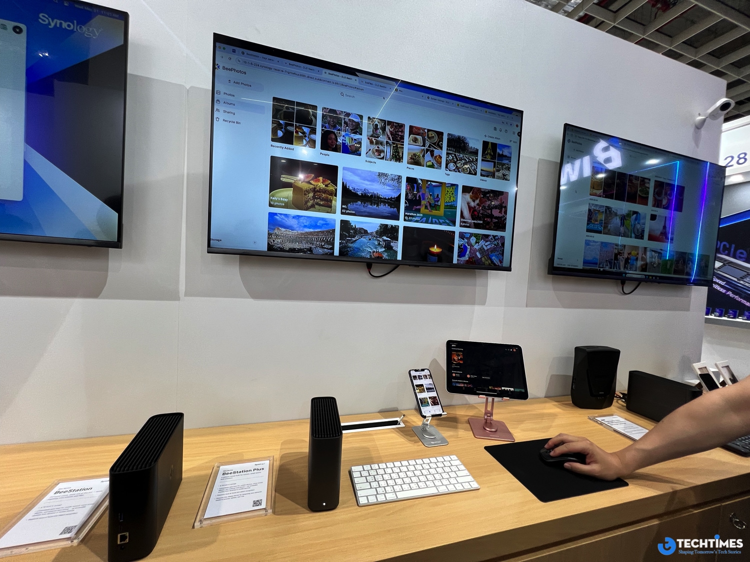 COMPUTEX 2025: Synology BeeStation Plus - Lưu trữ đám mây cá nhân đơn giản, mạnh mẽ TechTimes Vietnam COMPUTEX 2025: Synology BeeStation Plus - Lưu trữ đám mây cá nhân đơn giản, mạnh mẽ