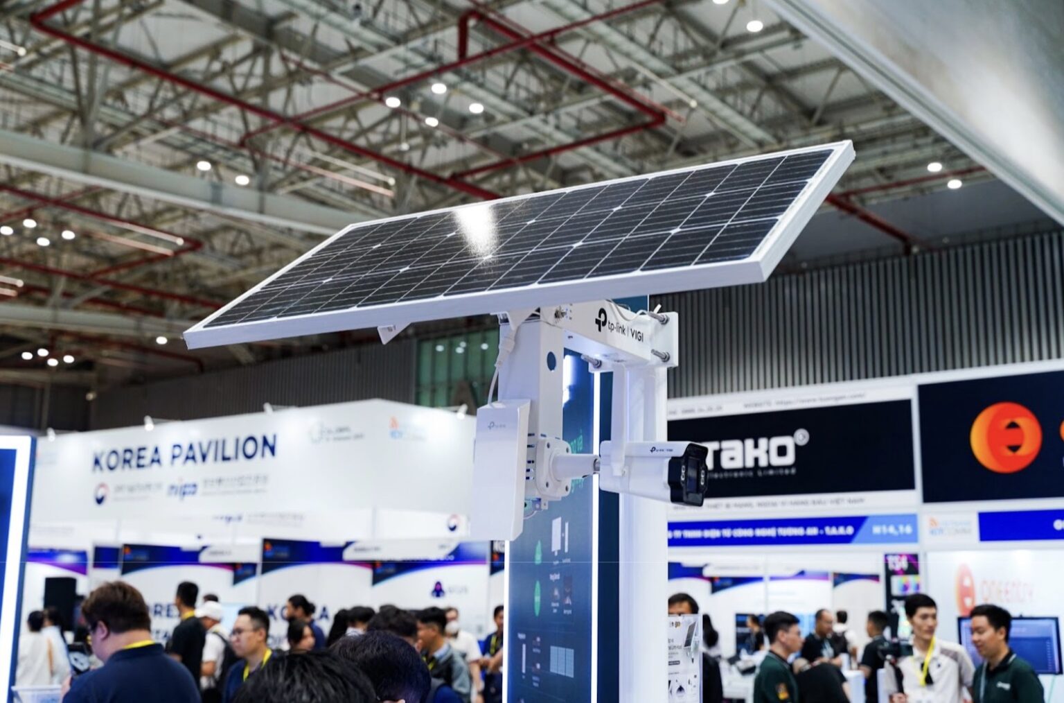Vietnam ICTComm 2025: TP-Link trình làng hệ sinh thái quản lý mạng và giám sát hợp nhất Vietnam ICTComm 2025: TP-Link trình làng hệ sinh thái quản lý mạng và giám sát hợp nhất
