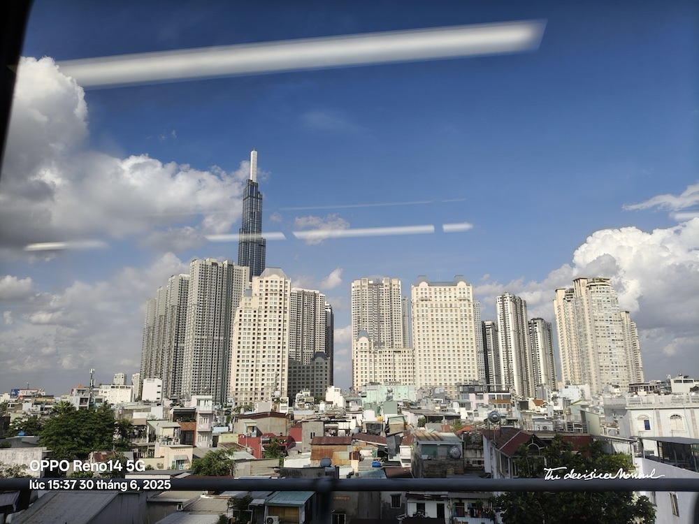 IMG 20250701 061448 TechTimes Vietnam Đánh giá camera OPPO Reno14 5G: Đỉnh cao chân dung AI với đột phá tiêu cự và công nghệ ánh sáng