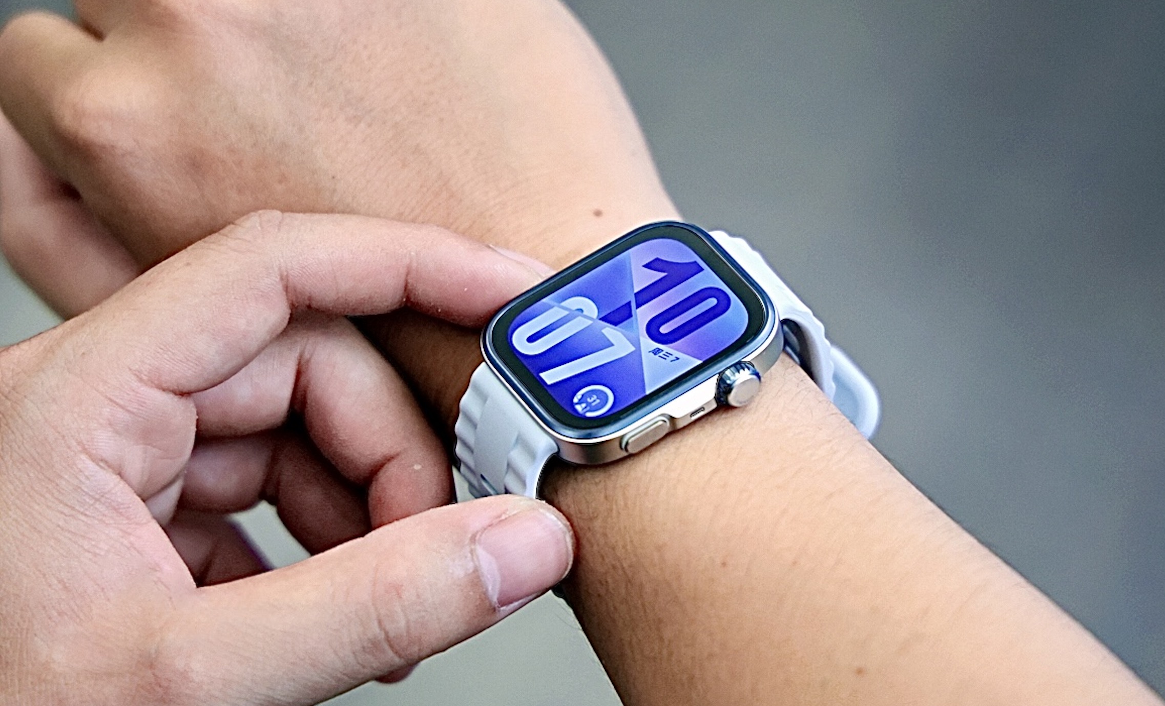 Đánh giá HUAWEI Watch Fit 4 Pro: Thiết kế cao cấp, pin dài, theo dõi sức khoẻ toàn diện