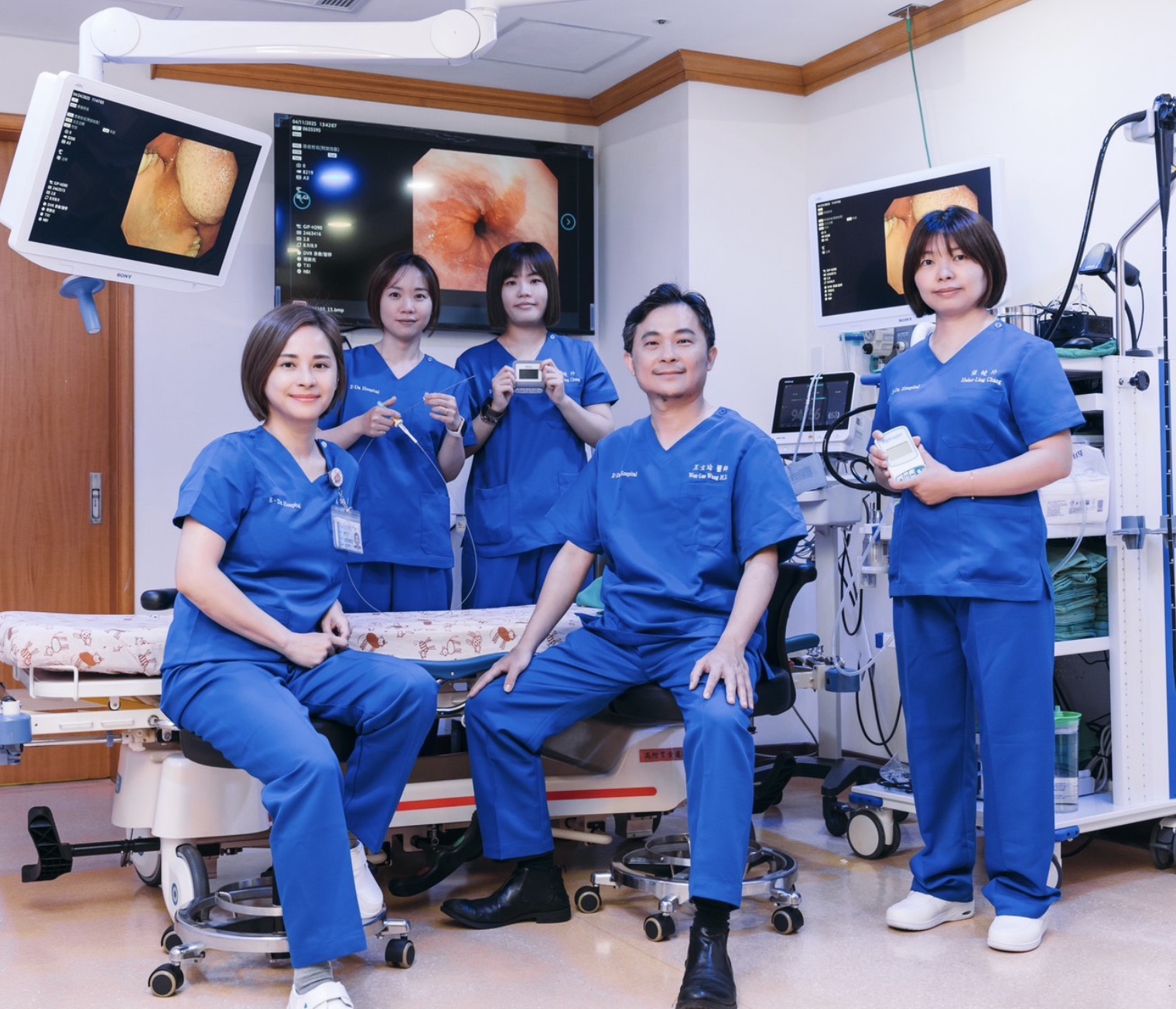 E-DA Medical Foundation dẫn đầu trong điều trị ung thư thực quản với chiến lược “ba sớm” (chẩn đoán sớm, điều trị sớm, phòng ngừa sớm), đạt tỷ lệ sống sót cao nhất tại Đài Loan. Hệ thống nội soi cải tiến hình ảnh (IEE) và nội soi đại tràng hỗ trợ AI nâng cao độ chính xác chẩn đoán.