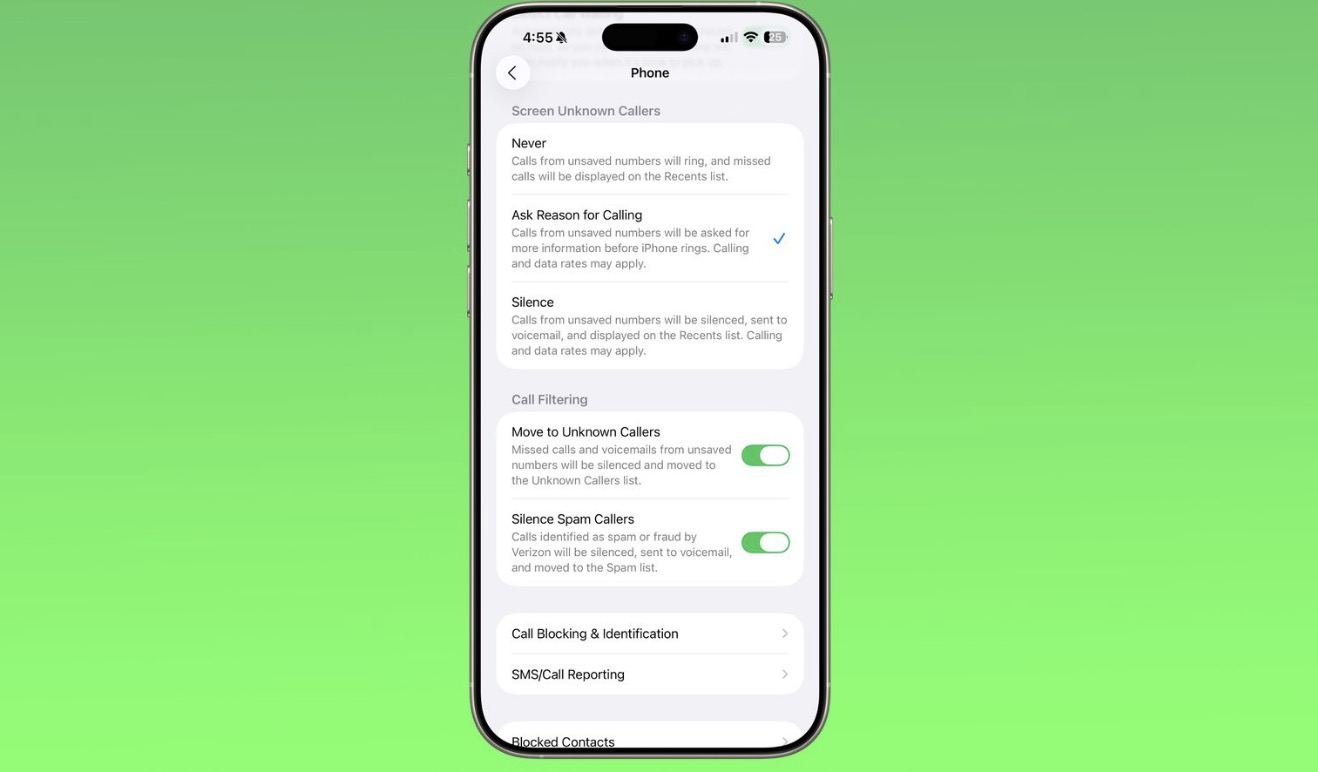 Người gọi sẽ nghe một đoạn tin nhắn tự động (tương tự như hộp thư thoại) và chờ phản hồi của bạn. Bạn có thể bật tính năng này trong mục Cài đặt > Điện thoại > Hỏi lý do gọi.