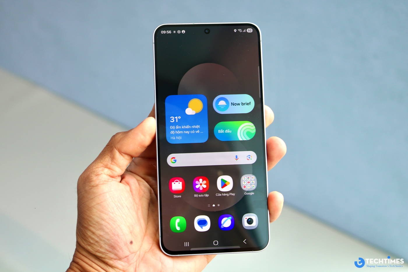  Tuy nhiên, điều làm nên sự khác biệt chính là One UI 8, với các công nghệ AI thông minh giúp tối ưu hóa hiệu suất chipset một cách hoàn hảo.