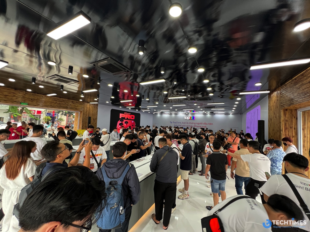 TopZone lập kỷ lục mới với gần 100.000 đơn đặt cọc iPhone 17 chỉ sau 24 giờ, giao nhanh nghìn máy
