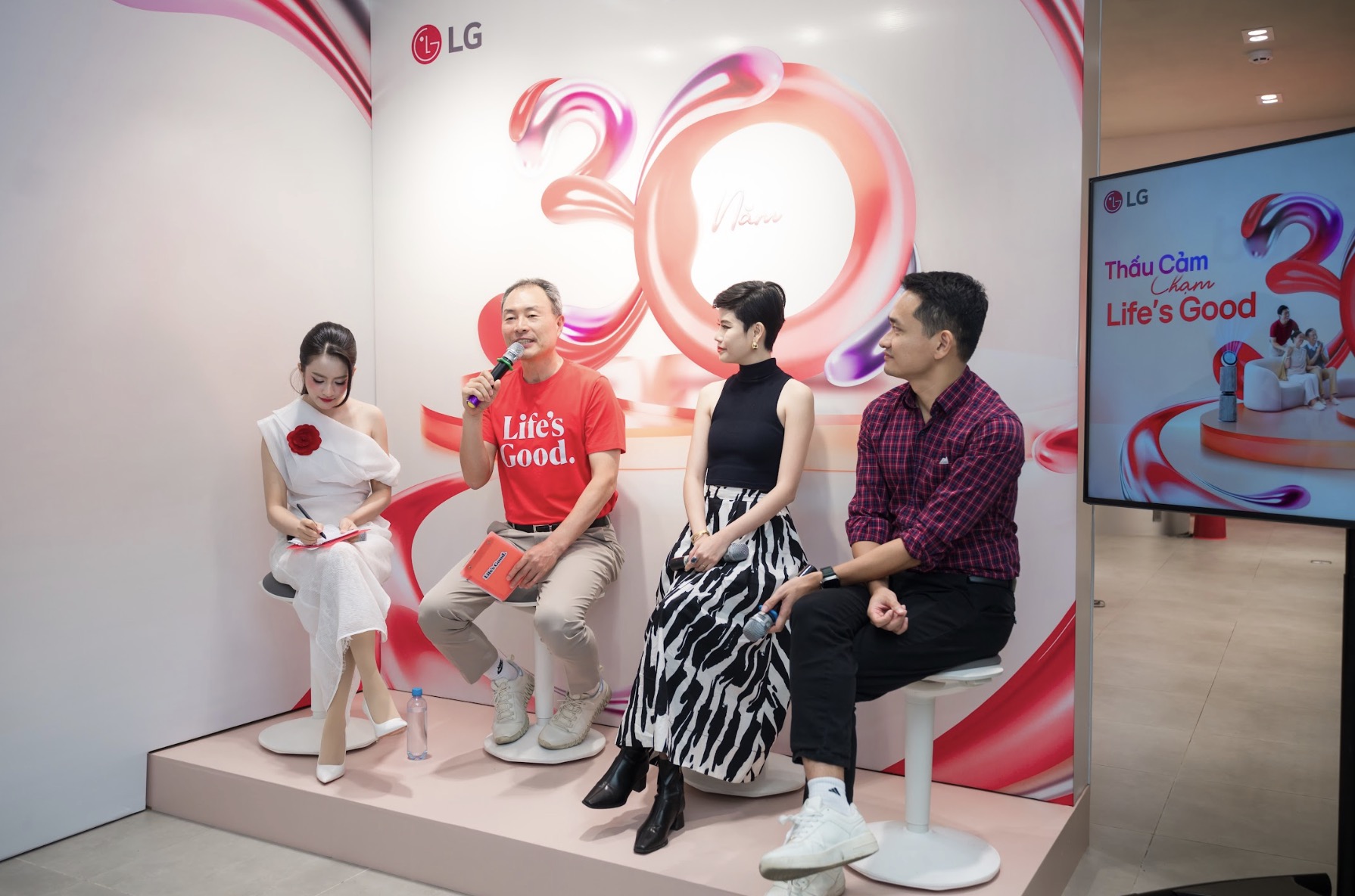 LG kỷ niệm 30 năm tại Việt Nam: Hành trình tiên phong công nghệ và gắn bó cùng cộng đồng