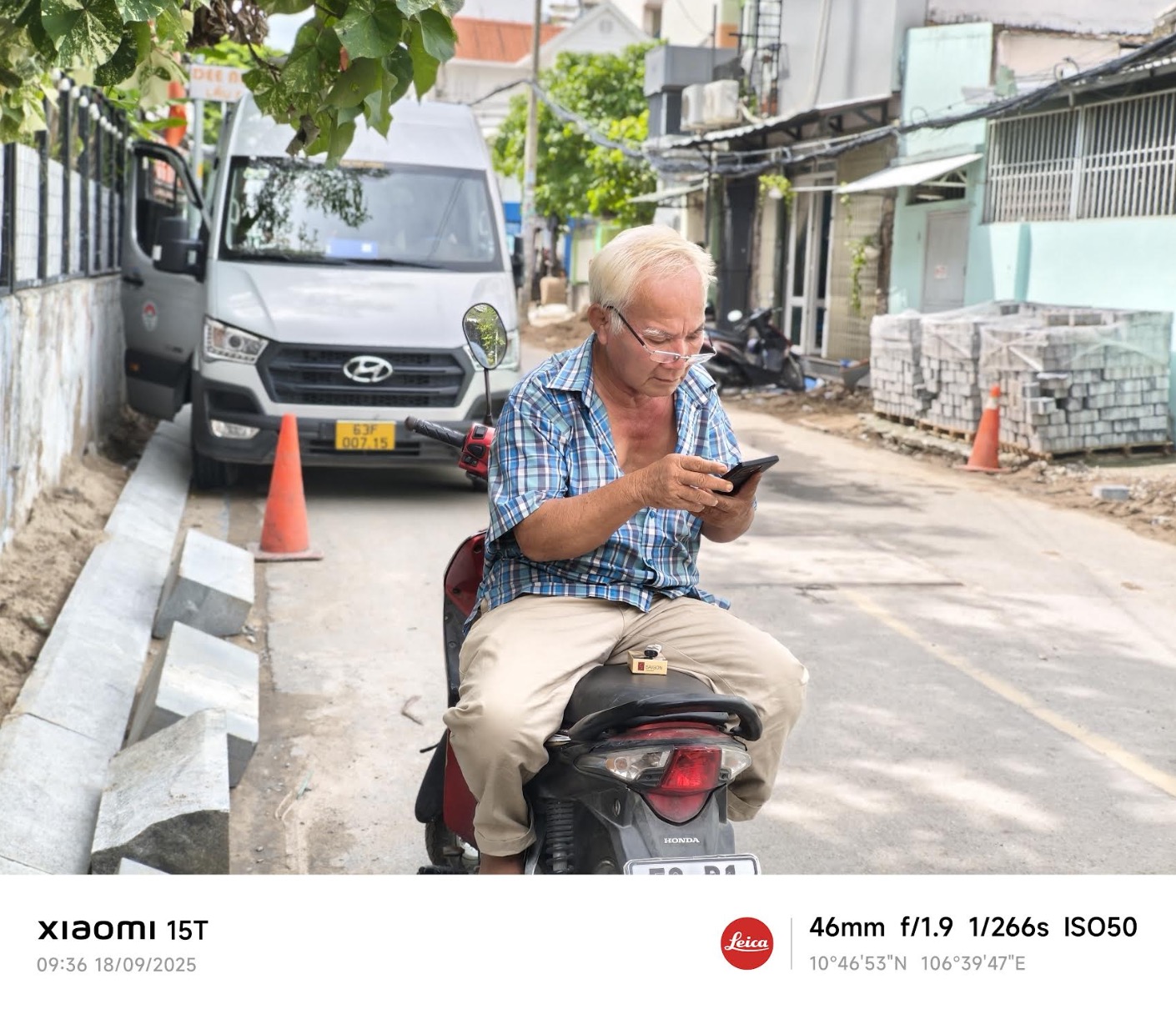 Trên tay Xiaomi 15T và 15T Pro: Bộ đôi “flagship killer” mới cân bằng hiệu năng, thiết kế và giá trị TechTimes Vietnam Một ảnh chụp nhanh với Xiaomi 15T.