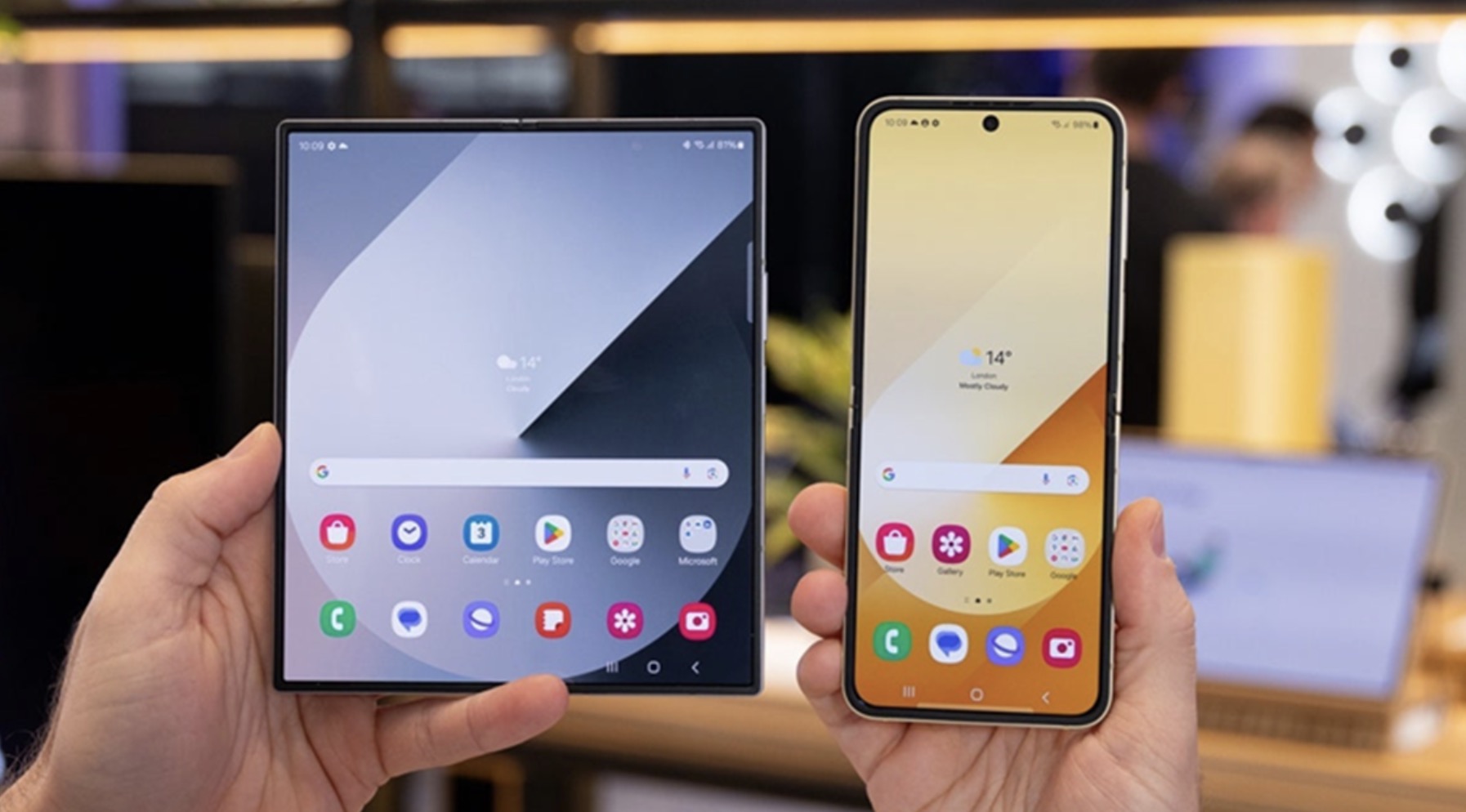 Samsung bứt phá với Galaxy Z Fold7 và AI hiểu tiếng Việt, 'nhà Táo' loay hoay với cải tiến lặp lại TechTimes Vietnam Điểm nhấn là chương trình ưu đãi 6 tháng miễn phí Google AI Pro (Gemini Advanced) trị giá 120 USD, bao gồm 2TB lưu trữ đám mây và truy cập các tính năng AI cao cấp, được áp dụng cho các flagship như Z Fold7 và Z Flip7.