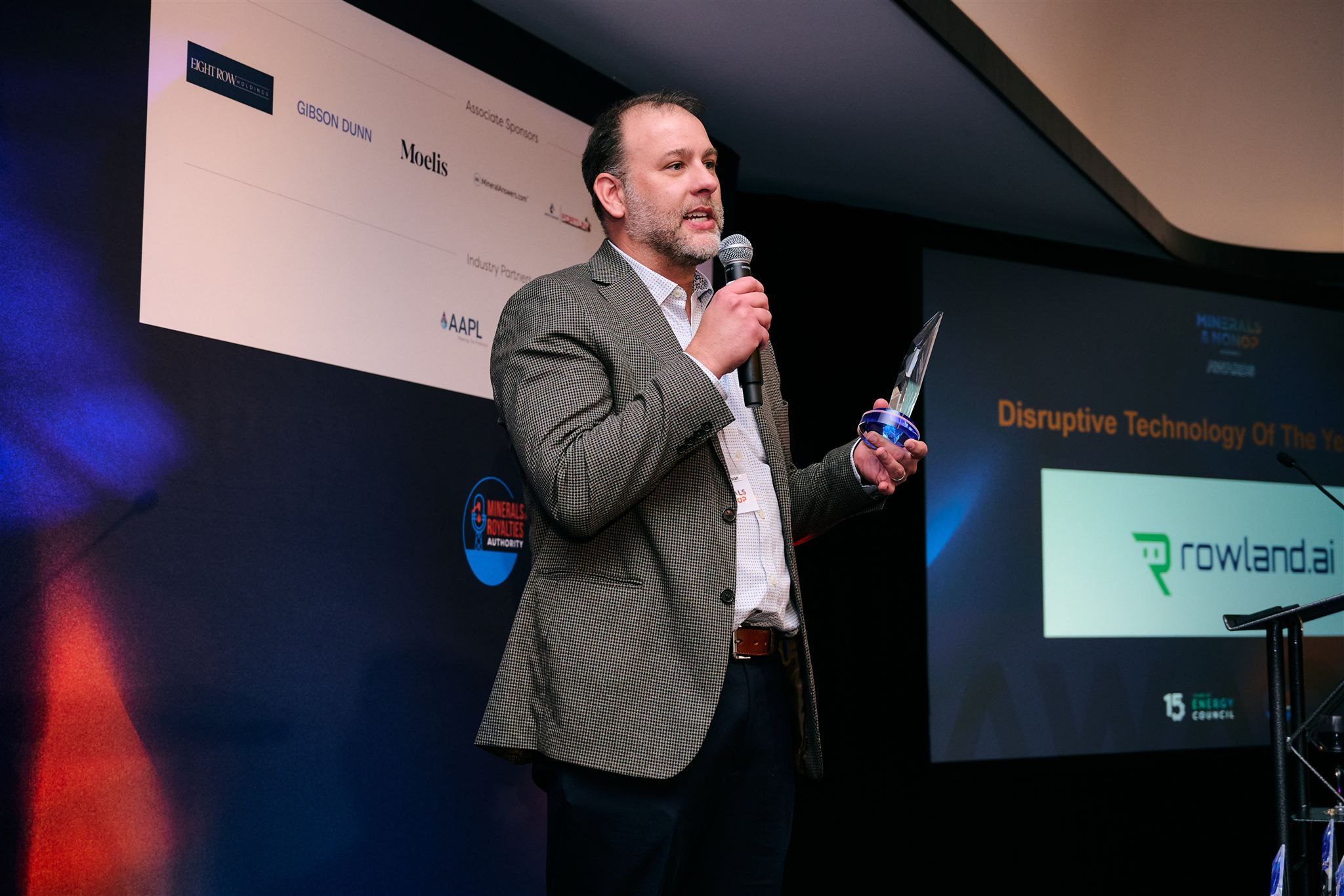 Rowland.ai Named Disruptive Technology of the Year by The 1761168999224