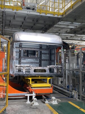 COMAU TANG CUONG HOP TAC VOI BEIJING FOTON DAIMLER NHAM TechTimes Vietnam COMAU TĂNG CƯỜNG HỢP TÁC VỚI BEIJING FOTON DAIMLER NHẰM THÚC ĐẨY SẢN XUẤT XE TẢI CÔNG NGHỆ CAO TẠI TRUNG QUỐC