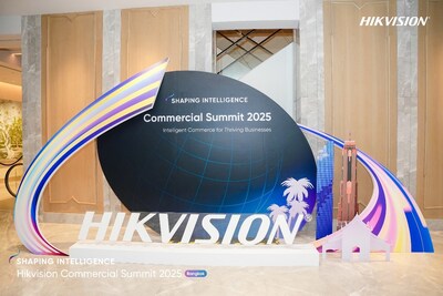 Hoi nghi thuong mai Hikvision 2025 khep lai thanh cong TechTimes Vietnam Hội nghị thương mại Hikvision 2025 khép lại thành công tại Bangkok, giới thiệu những đổi mới AIoT cho thương mại thông minh