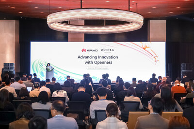 Thúc đẩy đổi mới sáng tạo với sự cởi mở – Huawei tổ chức Diễn đàn đổi mới sáng tạo và IP lần thứ 6 Thuc day doi moi sang tao voi su coi mo TechTimes Vietnam Thúc đẩy đổi mới sáng tạo với sự cởi mở - Huawei tổ chức Diễn đàn đổi mới sáng tạo và IP lần thứ 6