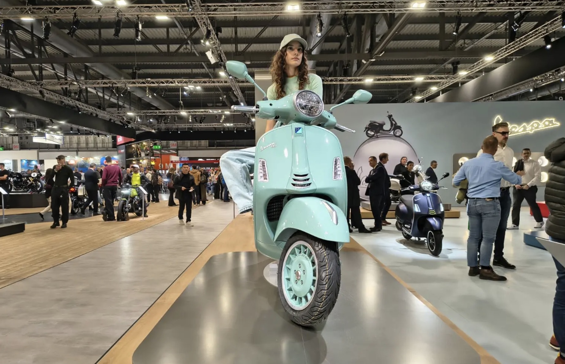 Piaggio Group tỏa sáng tại EICMA 2025: Vespa kỷ niệm 80 năm, Aprilia và Moto Guzzi ra mắt thế hệ mới