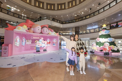 1765565227 132 Harbour City cua Hong Kong ra mat du an nghe TechTimes Vietnam Harbour City của Hồng Kông ra mắt dự án nghệ thuật "Threads of Love" hợp tác với bộ đôi minh họa Thái Lan Sundae Kids, lan tỏa sự ấm áp trong mùa lễ này