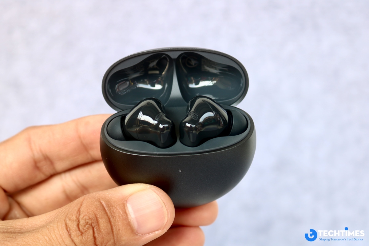 HUAWEI FreeBuds 7i: 'Tân binh' dưới 2 triệu đang định nghĩa lại luật chơi tai nghe TWS tại Việt Nam TechTimes Vietnam Thời lượng dùng pin ấn tượng là một điểm cộng ở Freebuds 7i.