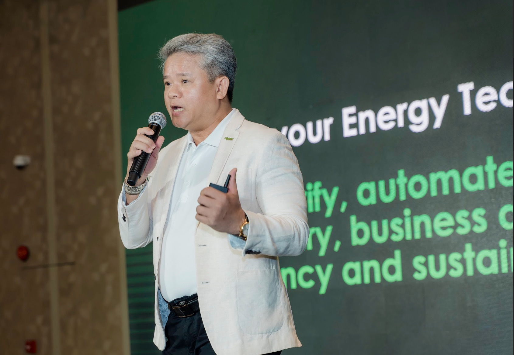 Schneider Electric thúc đẩy chuyển đổi số ngành nước Việt Nam hướng tới phát triển bền vững