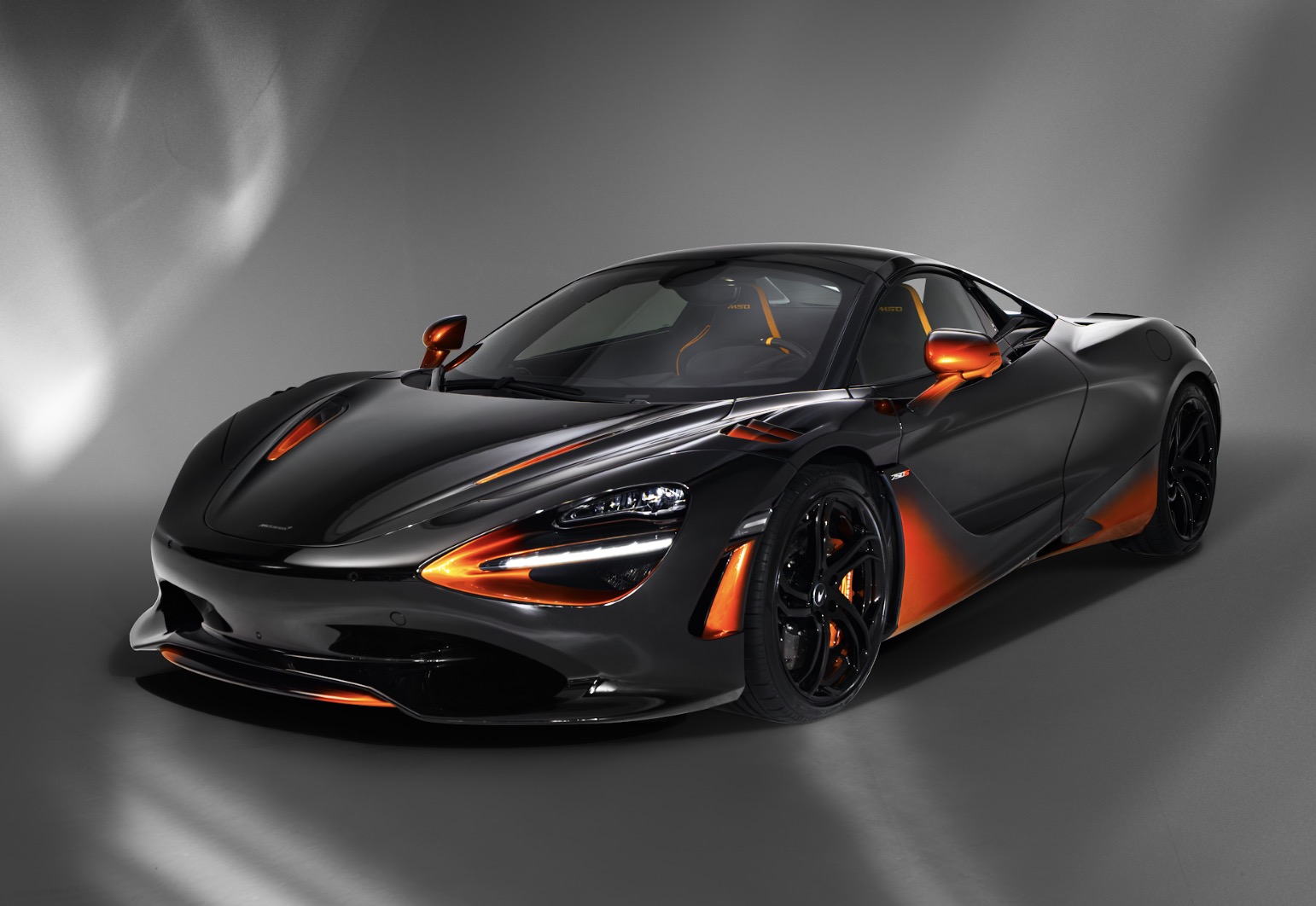 McLaren 750S Spider MSO Orange Coriolis ra mắt tại Việt Nam: Dấu ấn cá nhân hóa ở đỉnh cao TechTimes Vietnam McLaren 750S Spider MSO Orange Coriolis ra mắt tại Việt Nam: Dấu ấn cá nhân hóa ở đỉnh cao