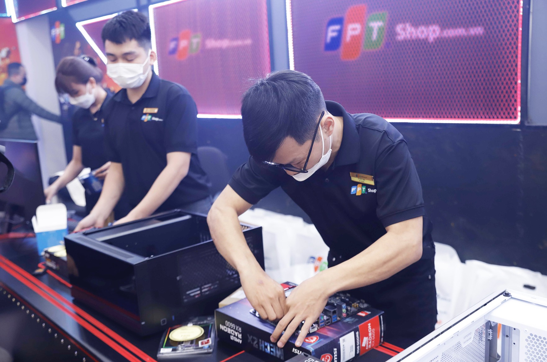 FPT Shop xác lập chuẩn mới cho máy tính PC lắp ráp với chứng nhận ISO 9001:2015