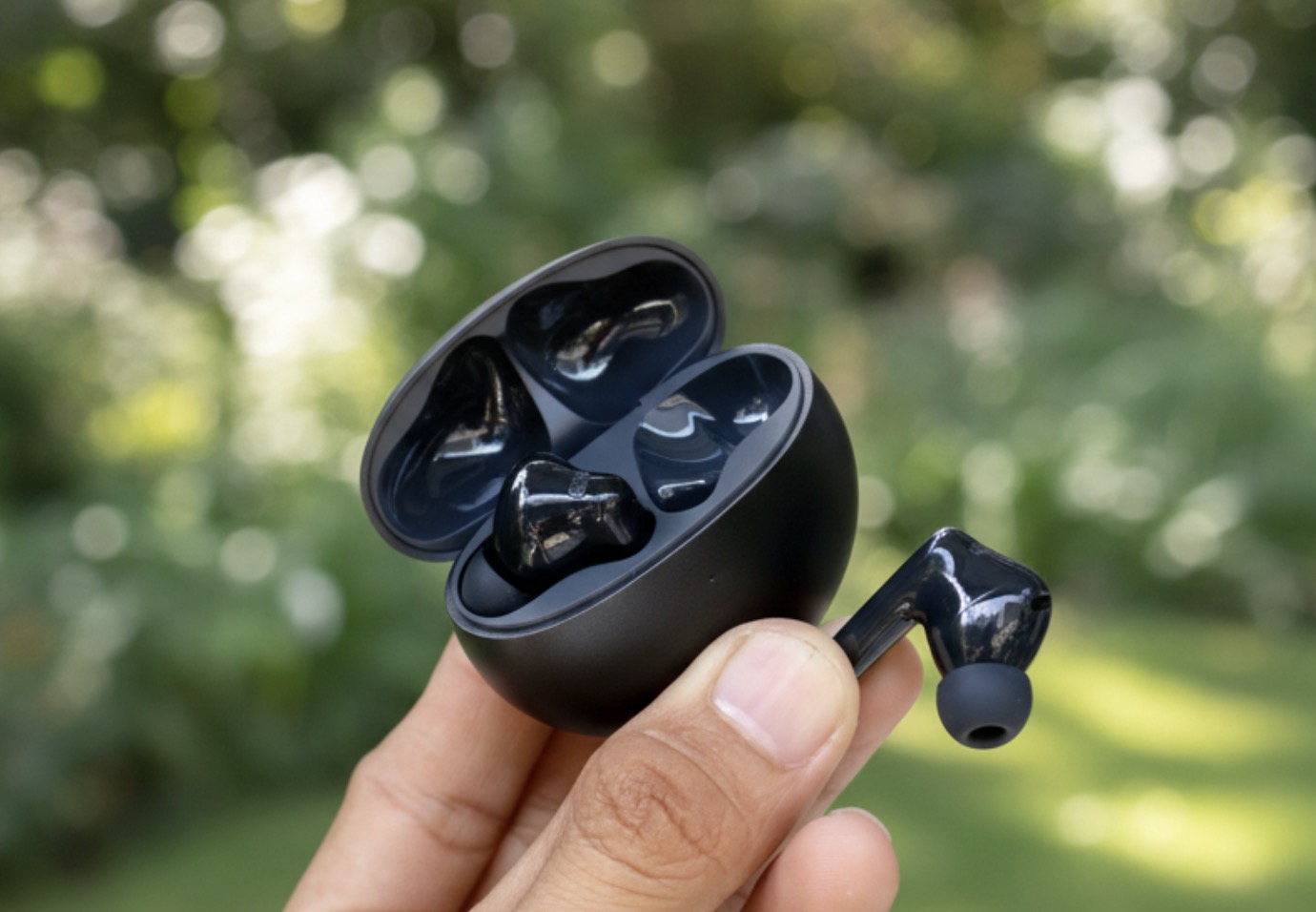 HUAWEI FreeBuds 7i: 'Tân binh' dưới 2 triệu đang định nghĩa lại luật chơi tai nghe TWS tại Việt Nam TechTimes Vietnam HUAWEI FreeBuds 7i: 'Tân binh' dưới 2 triệu đang định nghĩa lại luật chơi tai nghe TWS tại Việt Nam