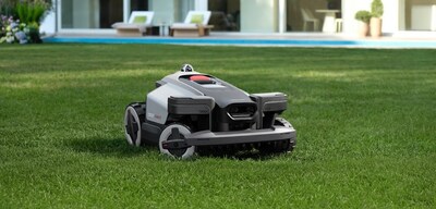 1768241579 286 CES 2026 Roborock ra mat robot hut bui dau tien TechTimes Vietnam CES 2026: Roborock ra mắt robot hút bụi đầu tiên trên thế giới có thiết kế bánh xe-chân khi hợp tác với Câu lạc bộ bóng đá Real Madrid