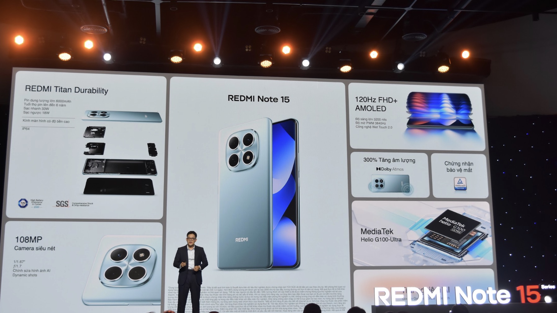 Về thiết kế, REDMI Note 15 Series sở hữu cấu trúc khung gia cố, bo mạch được bảo vệ chắc chắn và các điểm hấp thụ lực được tối ưu. Mặt trước sử dụng kính Corning Gorilla Glass Victus 2, trong khi mặt lưng được thiết kế để tăng khả năng phân tán lực, góp phần nâng cao độ bền tổng thể.