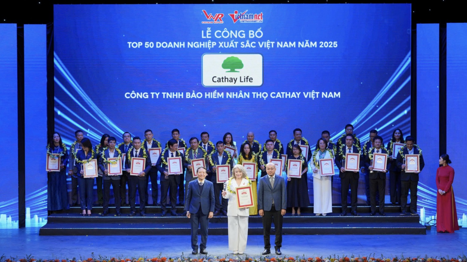 Ngày 08/01/2026, Công ty TNHH Bảo hiểm Nhân thọ Cathay Việt Nam (Cathay Life Việt Nam) được vinh danh trong Top 500 doanh nghiệp lớn nhất Việt Nam năm 2025 (VNR 500).