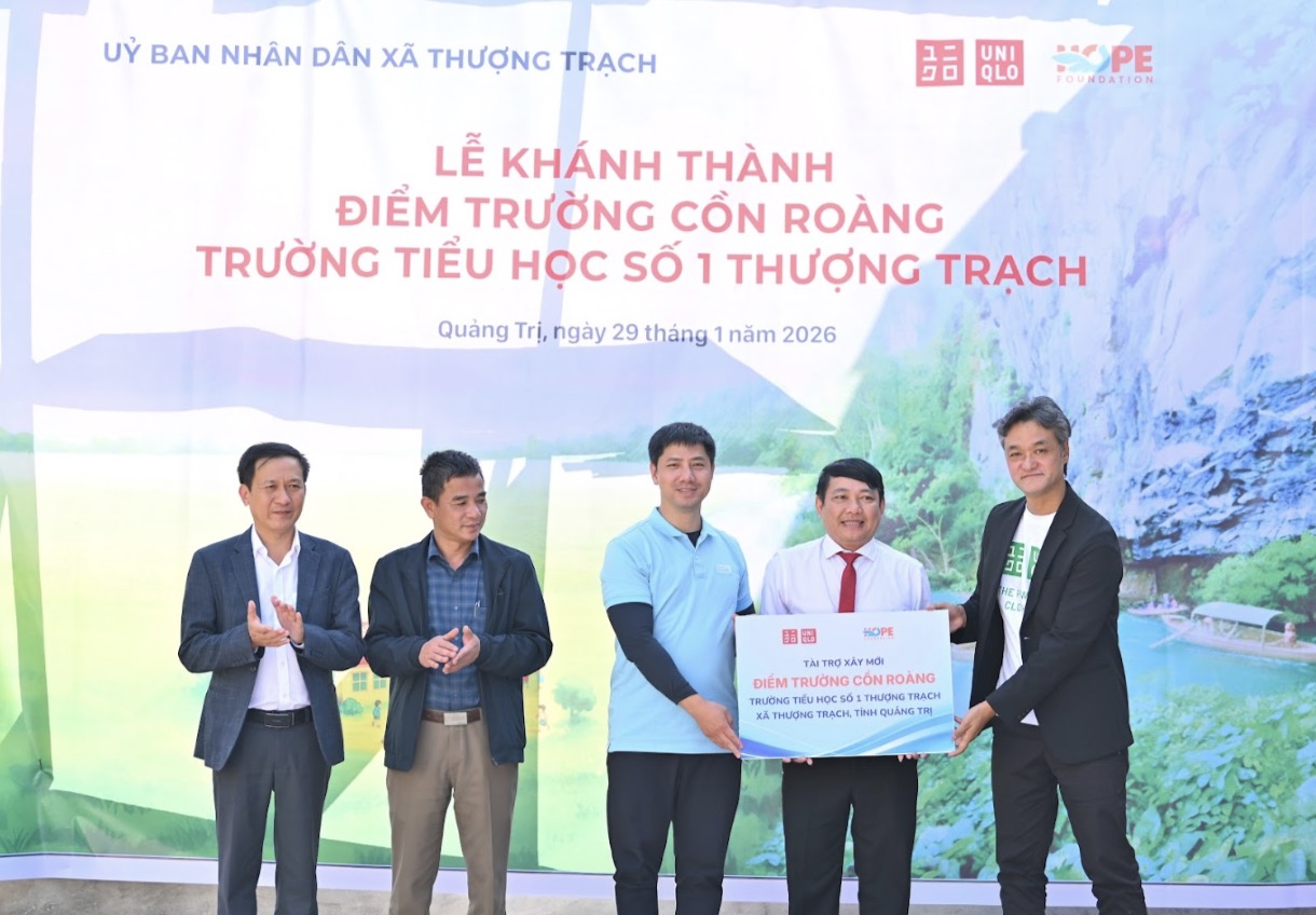 UNIQLO Việt Nam và Quỹ Hy vọng hoàn thành cụm lớp học mới tại điểm trường biên giới Quảng Trị